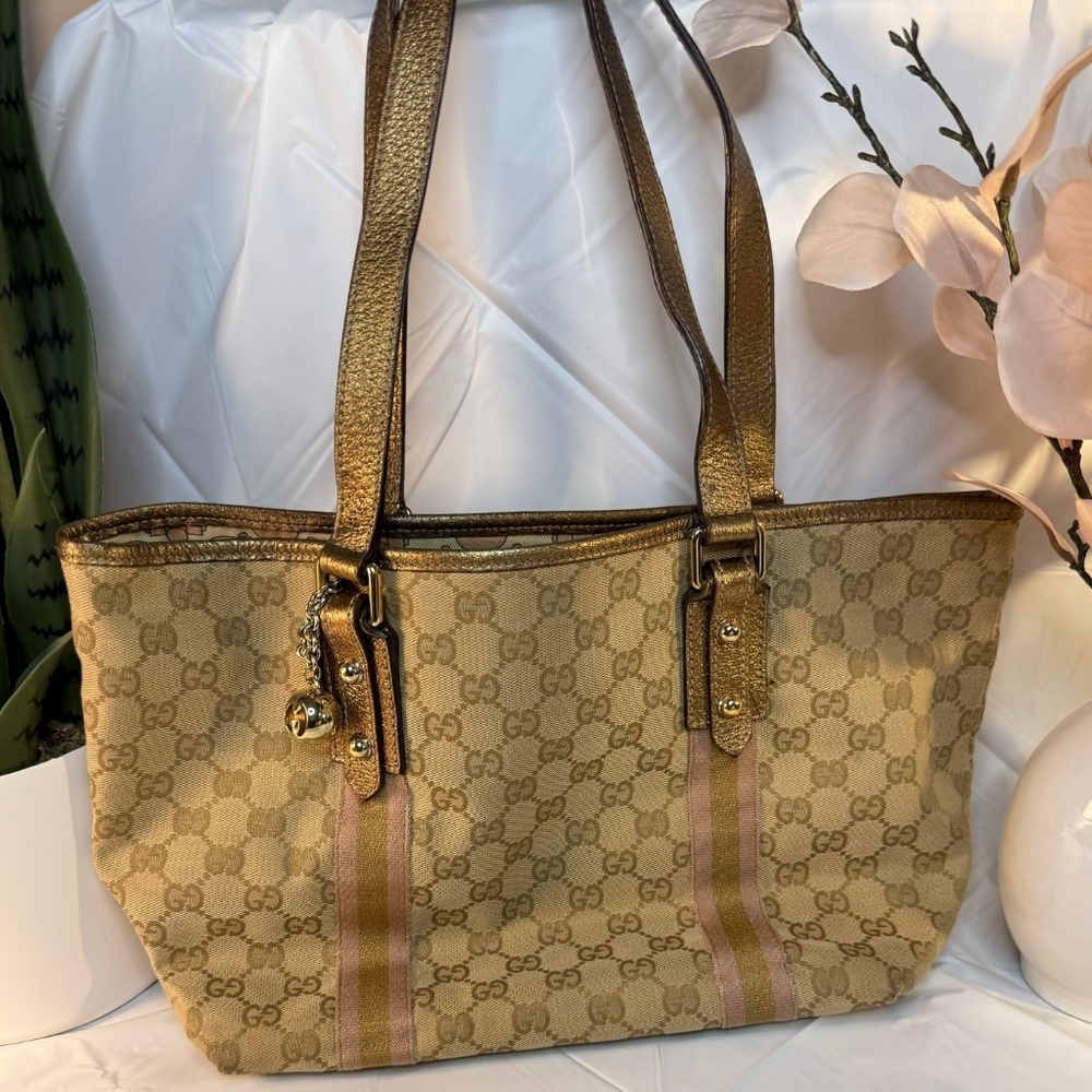 GUCCI  Monogram Charm Small Tote Pink and Tan with Metalic Gold Straps - Picture 11 of 12